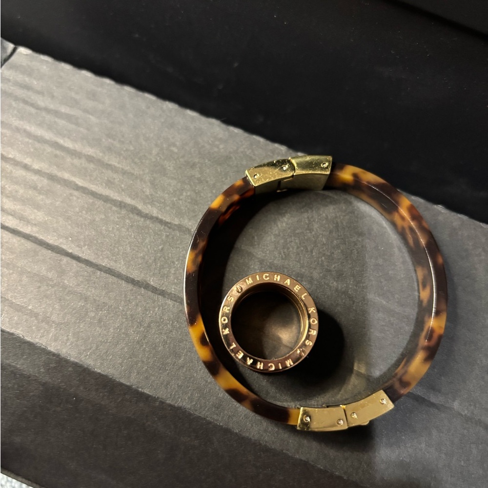 Michael Kors Tortoise Bracelet and ring Set for girls/teens